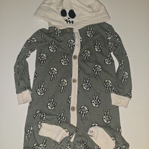 Wonder Nation Green and Cream Baby Onesie